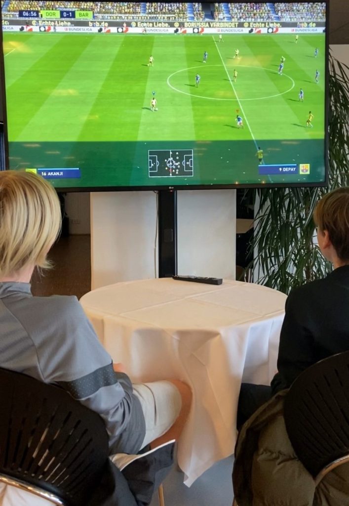 PlayStation som underholdning til fødselsdag.
