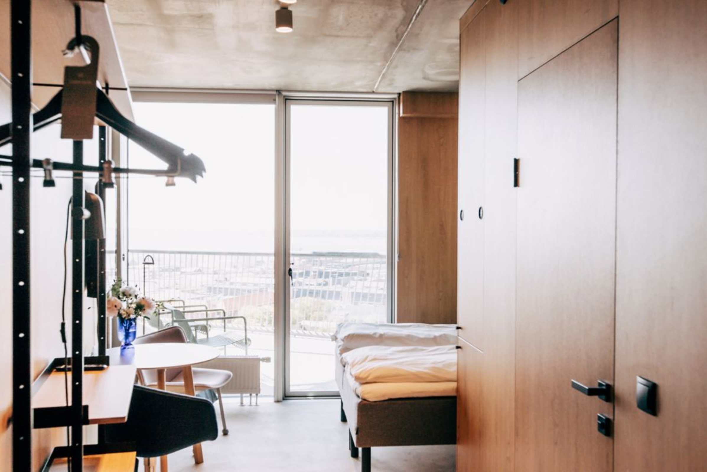 Værelse 'comfort' på A Place To Hotel med udsigt over Esbjerg