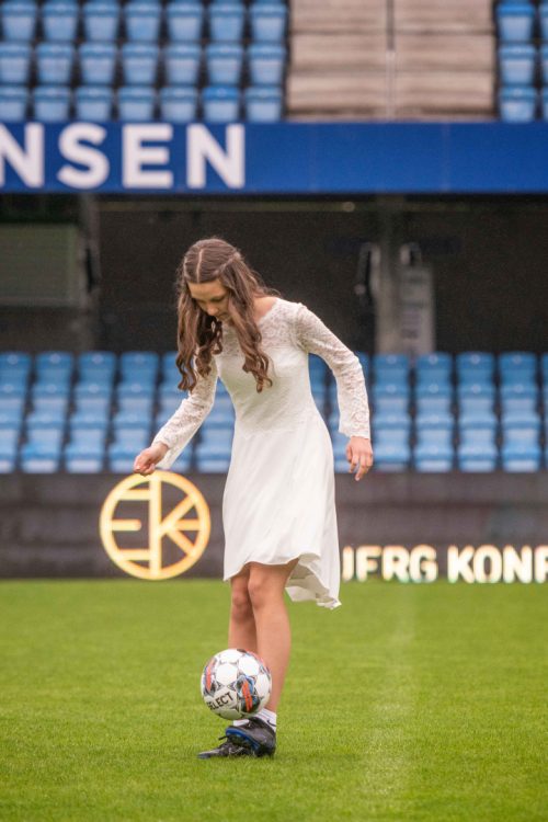 Konfirmand fotografering på Blue Water Arena. Planlæg konfirmation i Esbjerg
