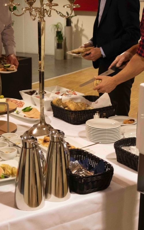 Brunch til møde