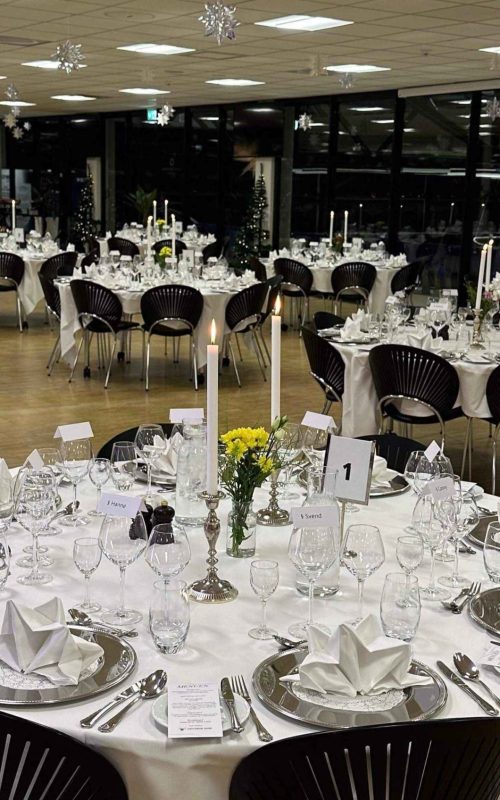 Julefrokost i Esbjerg med bordservering i eget lokale.